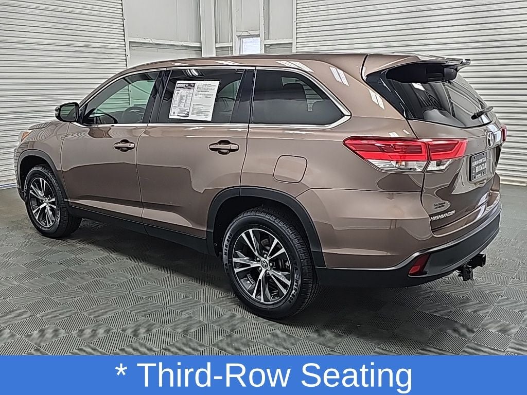 2019 Toyota Highlander LE
