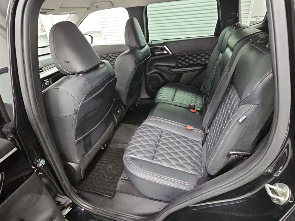 2022 Mitsubishi Outlander SEL
