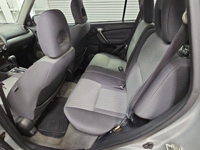 2005 Toyota RAV4 Base