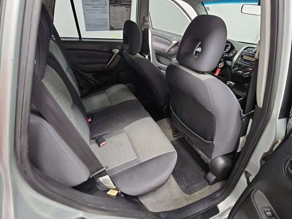 2005 Toyota RAV4 Base