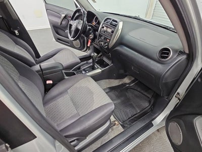2005 Toyota RAV4 Base