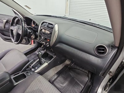 2005 Toyota RAV4 Base