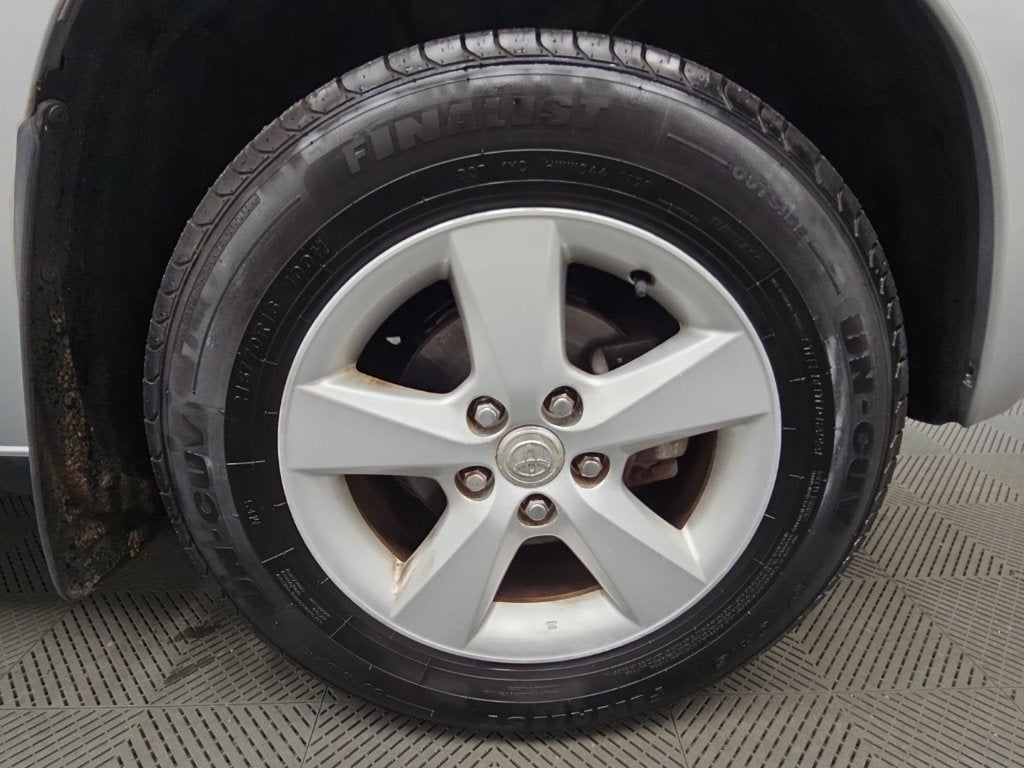 2005 Toyota RAV4 Base