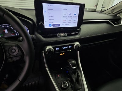 2025 Toyota RAV4 Hybrid XLE Premium