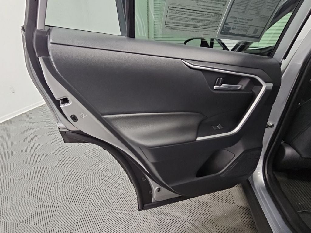 2025 Toyota RAV4 Hybrid XLE Premium