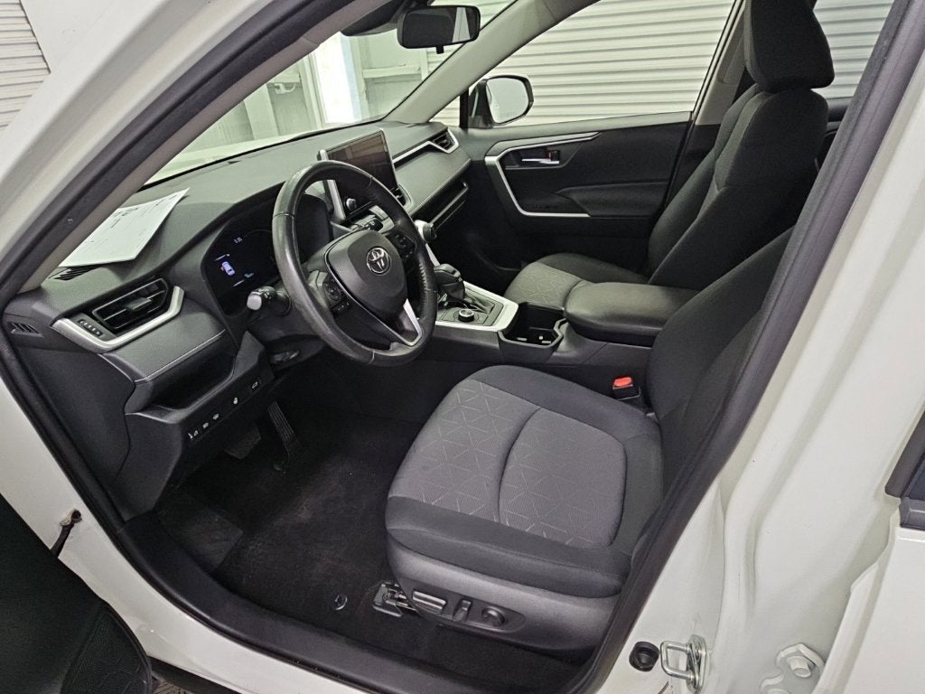 2023 Toyota RAV4 Hybrid XLE