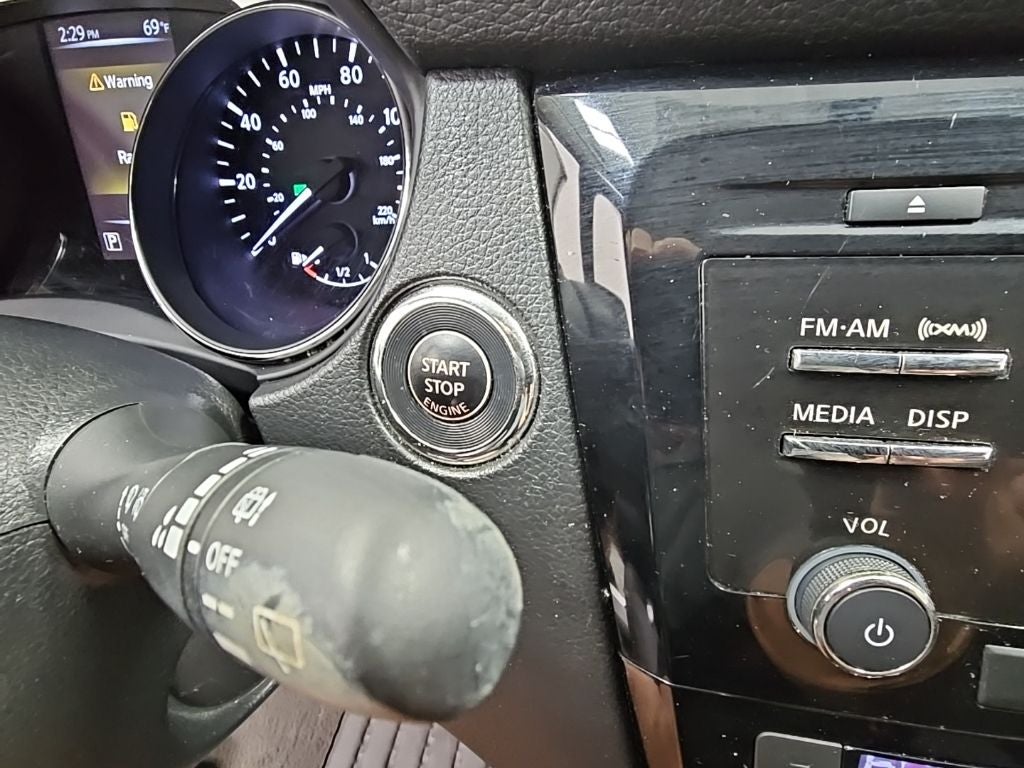 2016 Nissan Rogue SV