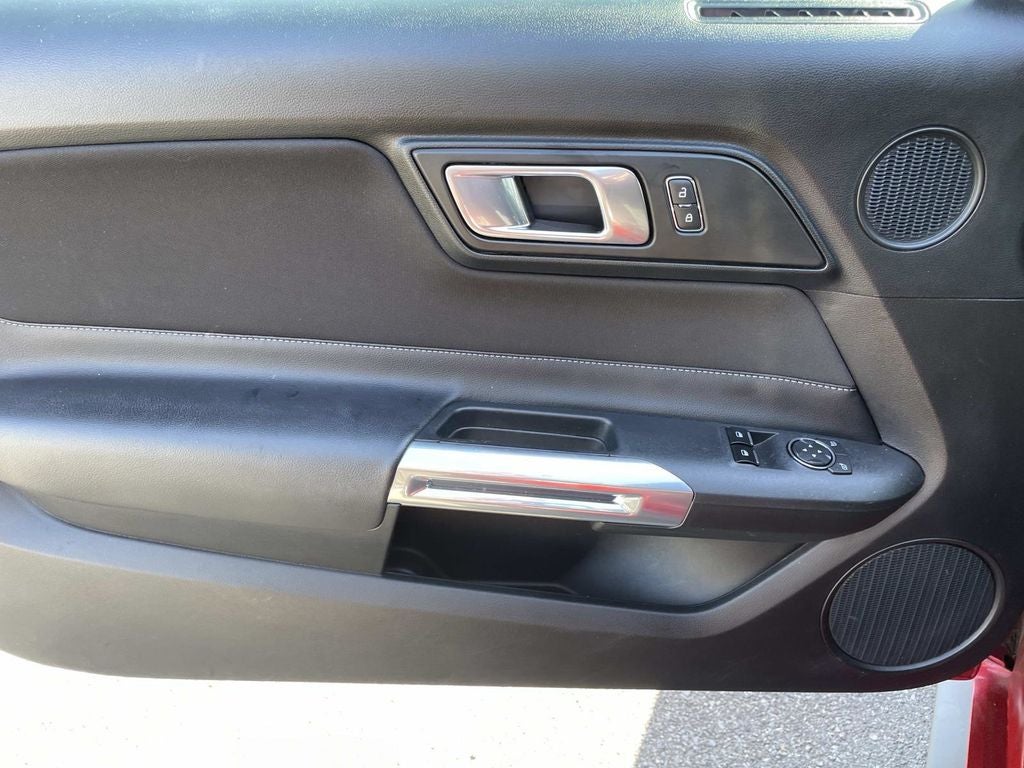 2022 Ford Mustang EcoBoost