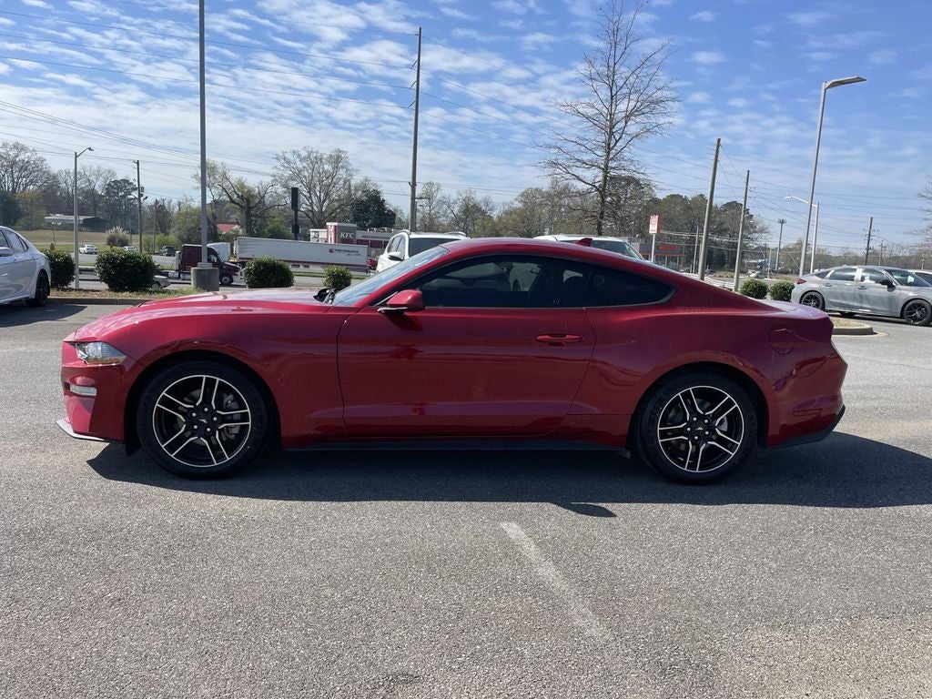 2022 Ford Mustang EcoBoost