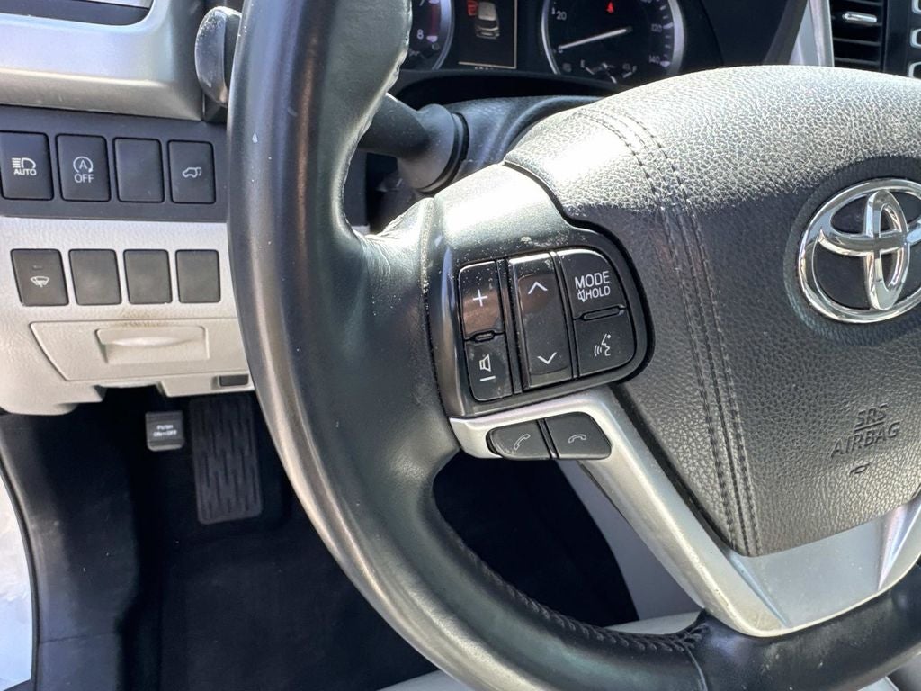 2018 Toyota Highlander SE