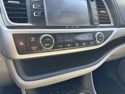 2018 Toyota Highlander SE