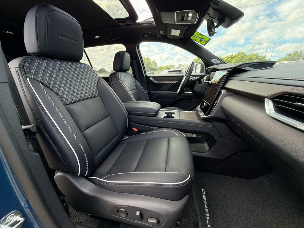 2025 GMC Acadia Denali