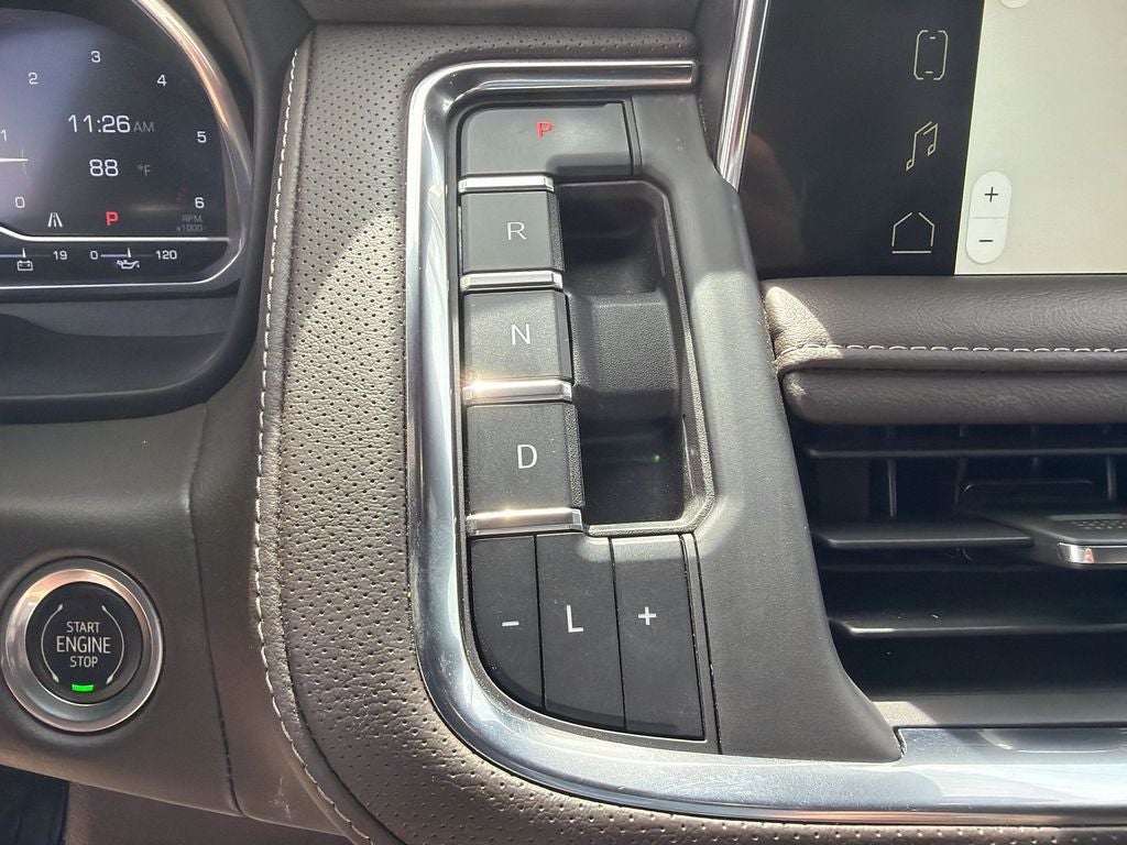 2023 GMC Yukon XL SLT