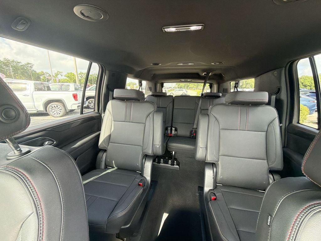 2022 Chevrolet Suburban RST