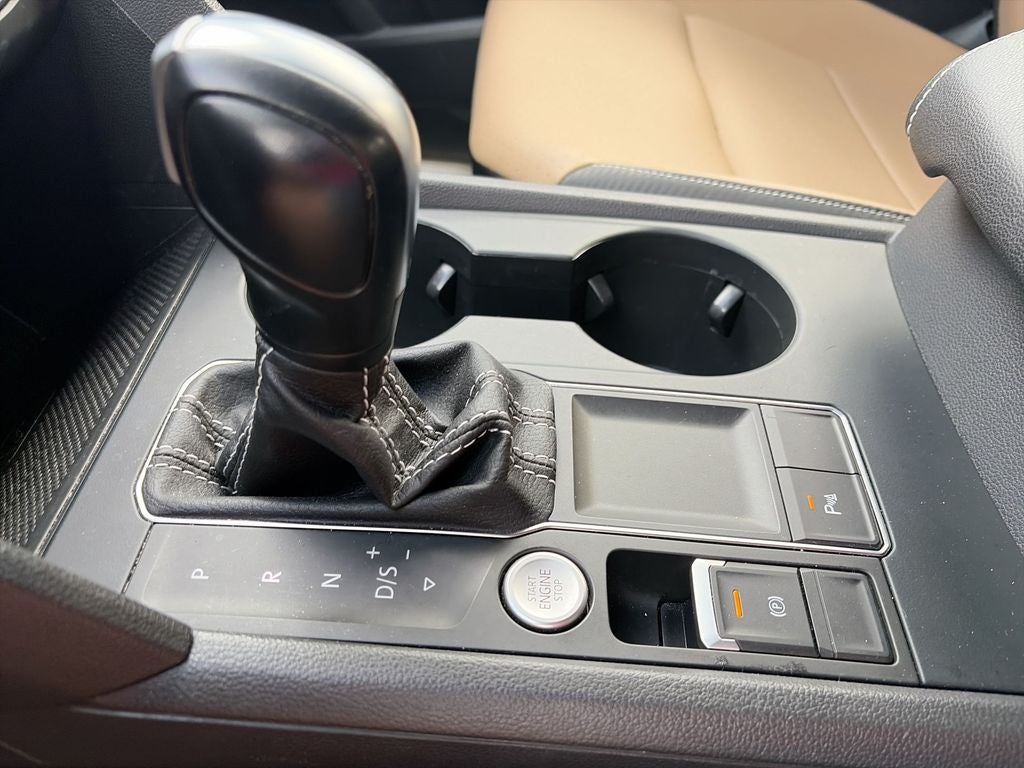 2021 Volkswagen Atlas Cross Sport 3.6L V6 SE w/Technology R-Line