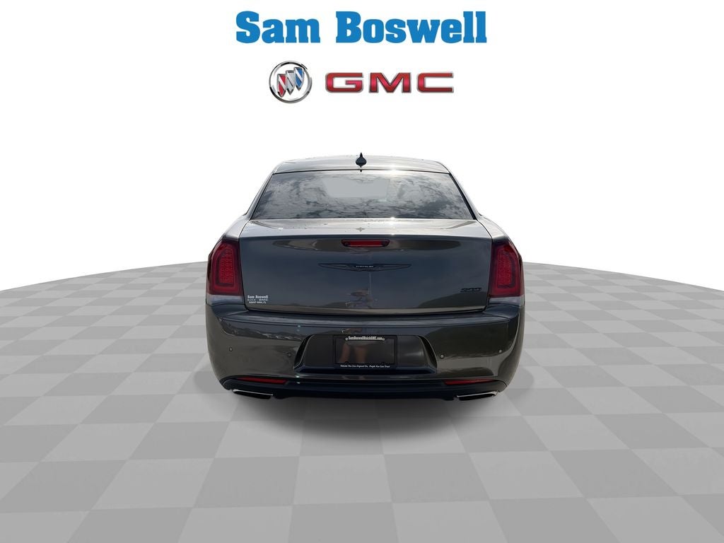 2023 Chrysler 300 Touring