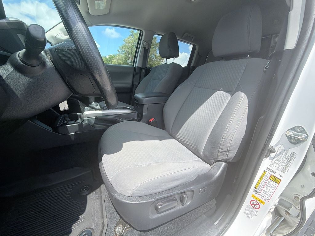 2020 Toyota Tacoma SR5 V6