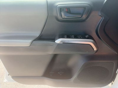 2020 Toyota Tacoma SR5 V6
