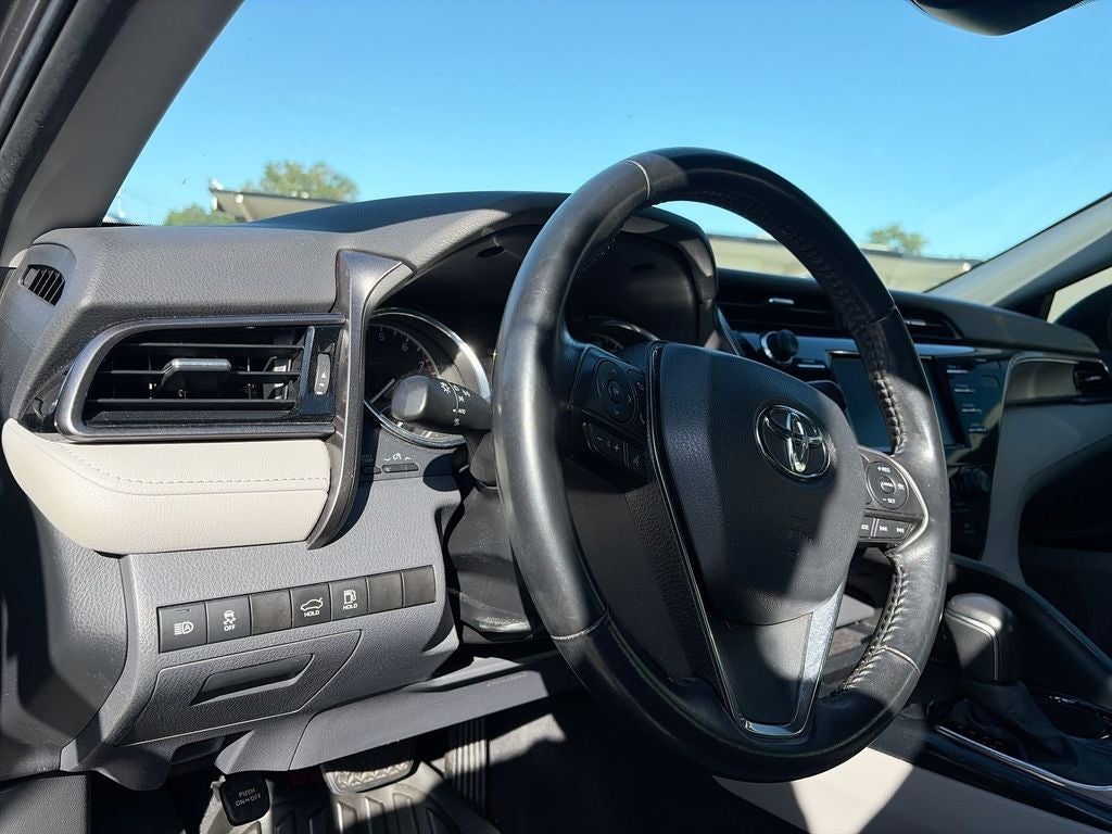 2020 Toyota Camry SE