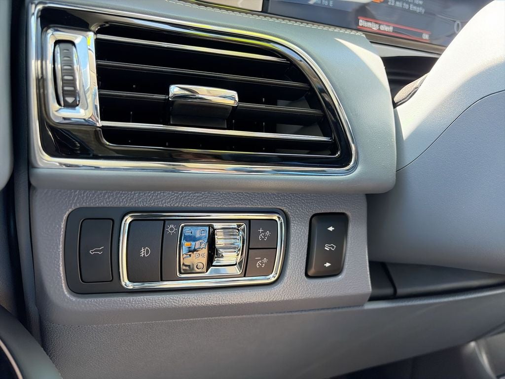 2023 Lincoln Navigator Black Label