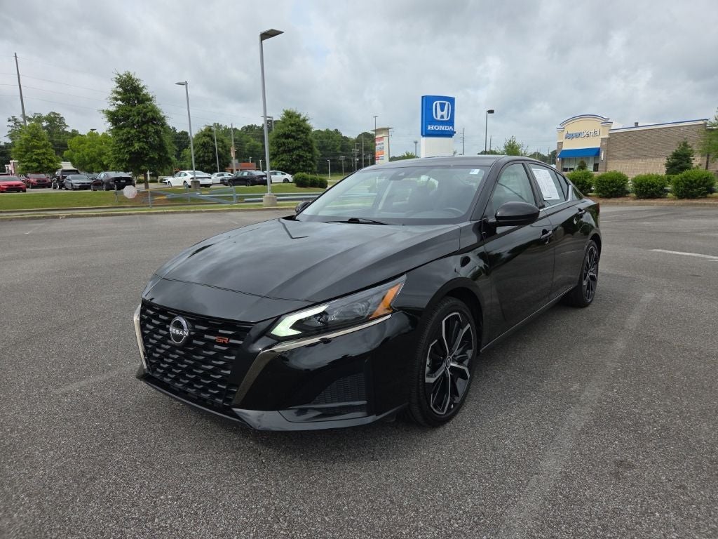 2025 Nissan Altima 2.5 SR