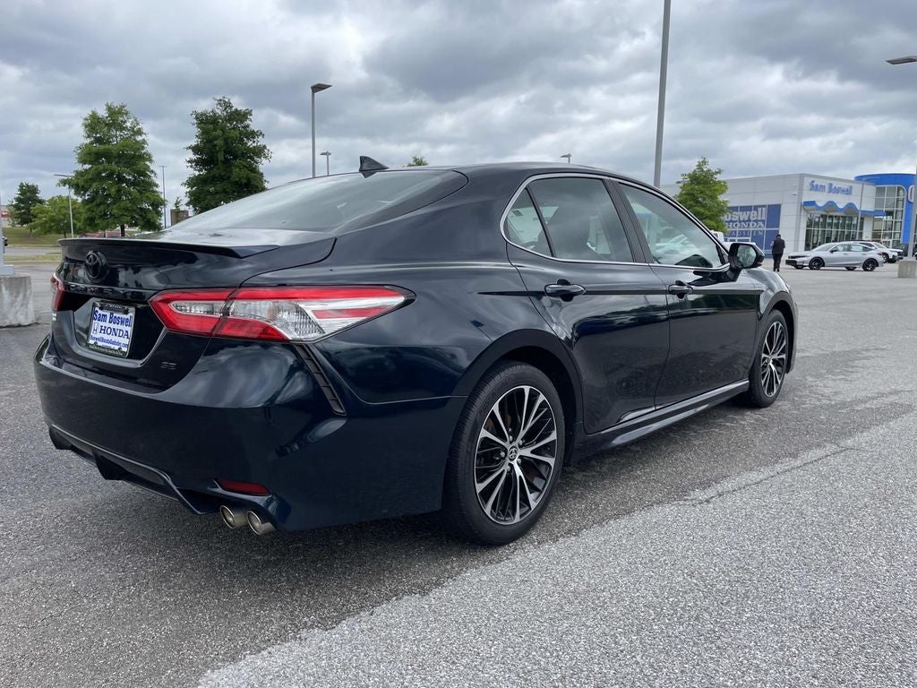 2020 Toyota Camry SE