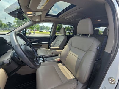 2021 Honda Pilot Touring 8 Passenger