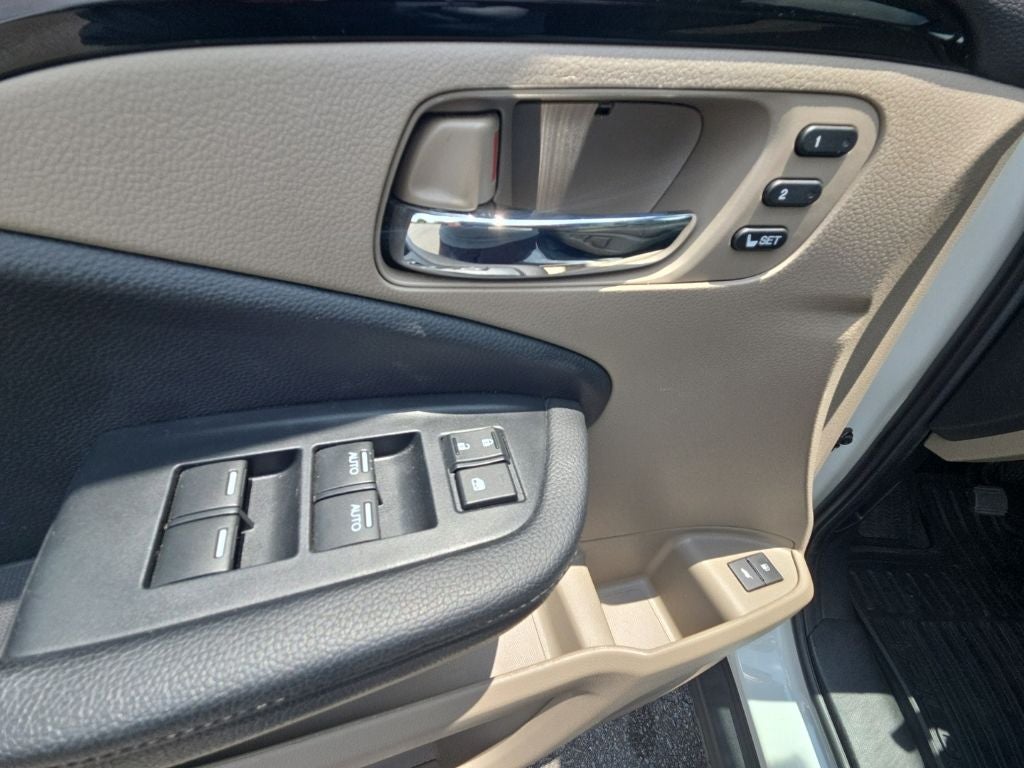 2021 Honda Pilot Touring 8 Passenger