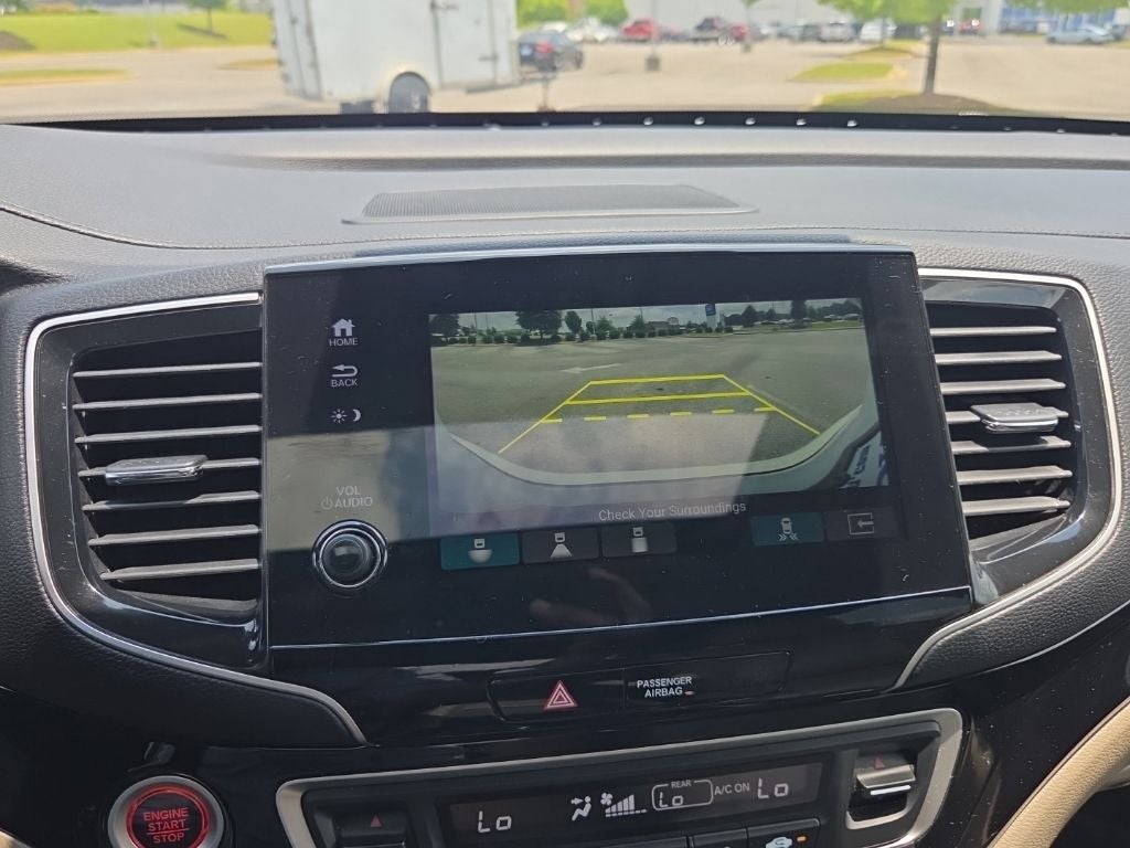 2021 Honda Pilot Touring 8 Passenger