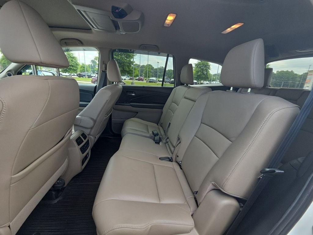 2021 Honda Pilot Touring 8 Passenger