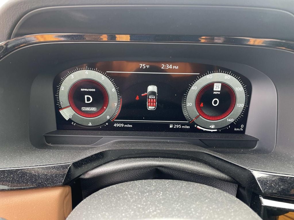 2025 Nissan Pathfinder Platinum