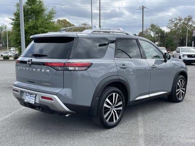 2025 Nissan Pathfinder Platinum