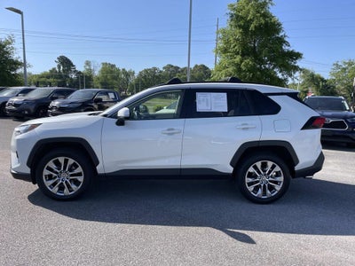 2022 Toyota RAV4 XLE Premium