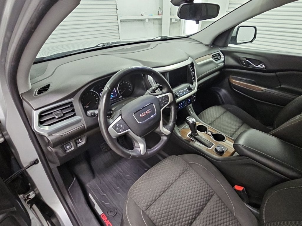 2018 GMC Acadia SLE-2