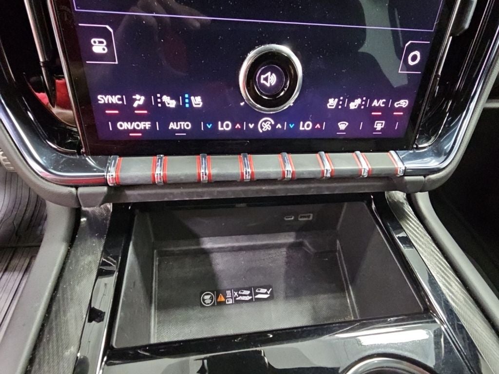2025 GMC Yukon XL AT4