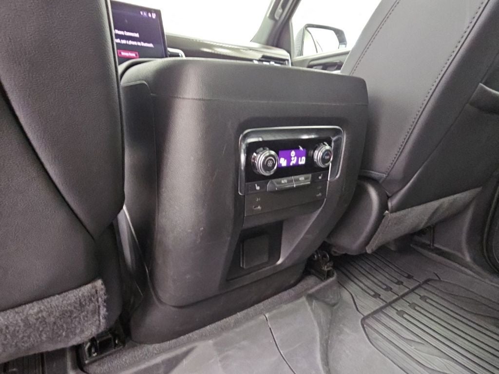 2025 GMC Yukon XL AT4