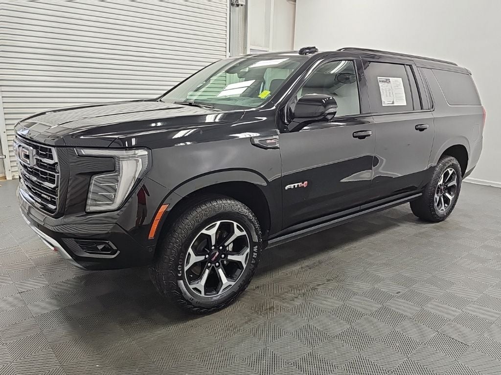 2025 GMC Yukon XL AT4