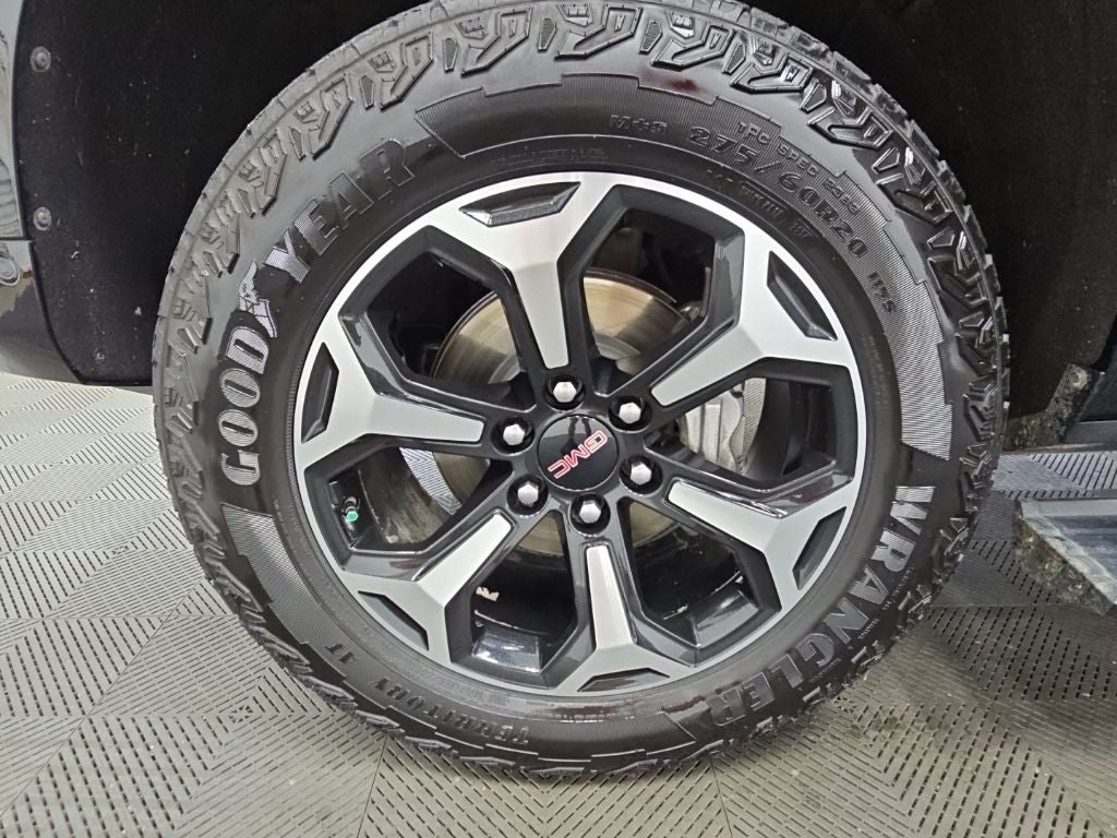 2025 GMC Yukon XL AT4