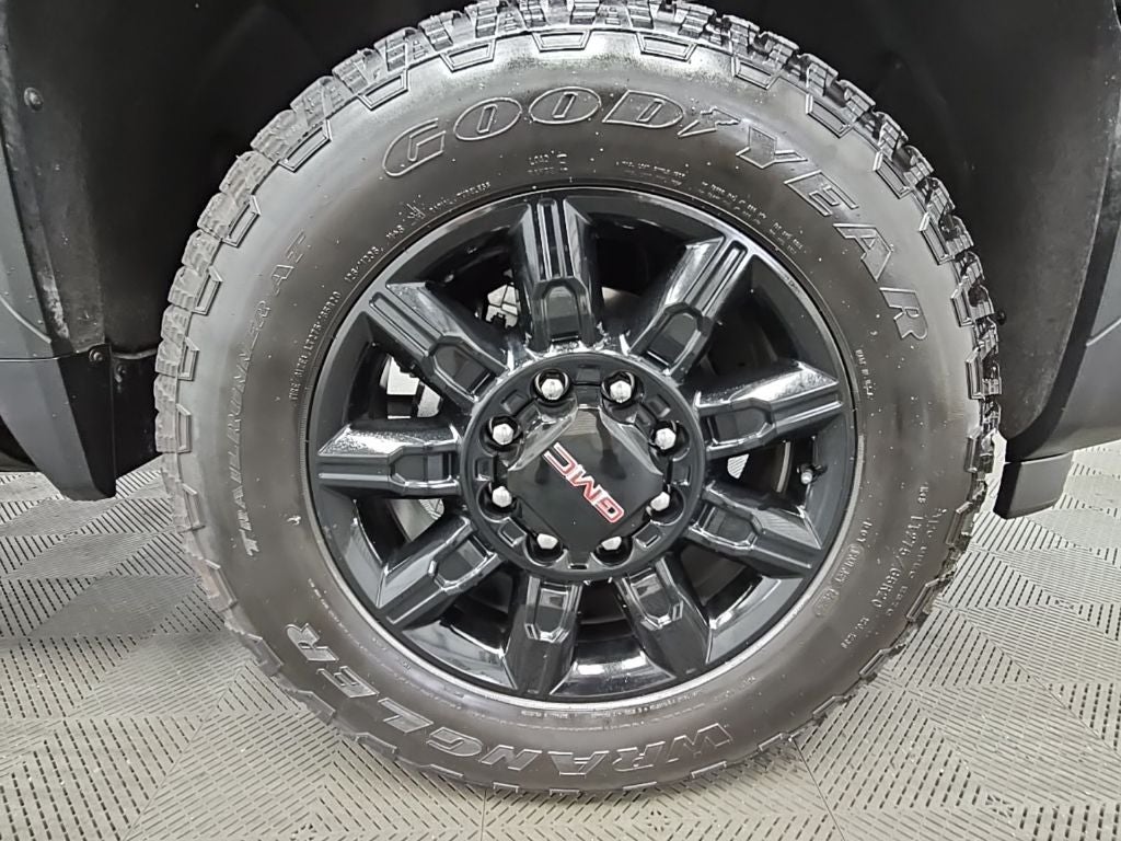 2025 GMC Sierra 2500HD AT4