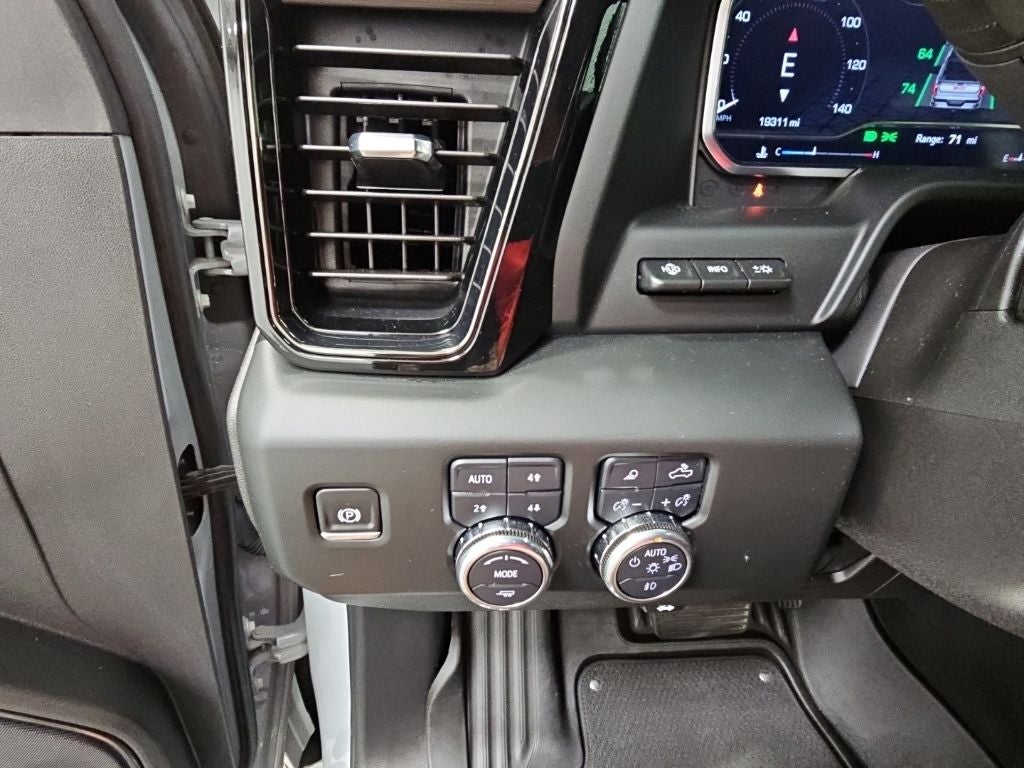 2025 GMC Sierra 2500HD AT4