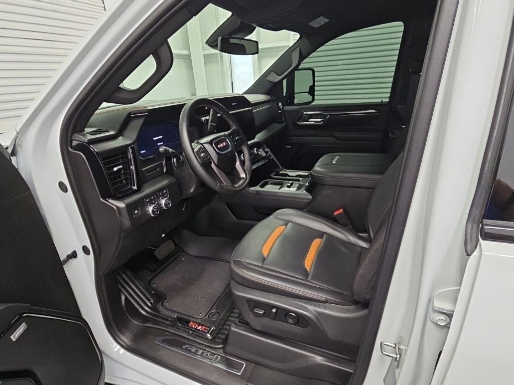 2025 GMC Sierra 2500HD AT4