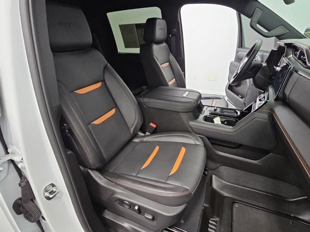 2025 GMC Sierra 2500HD AT4