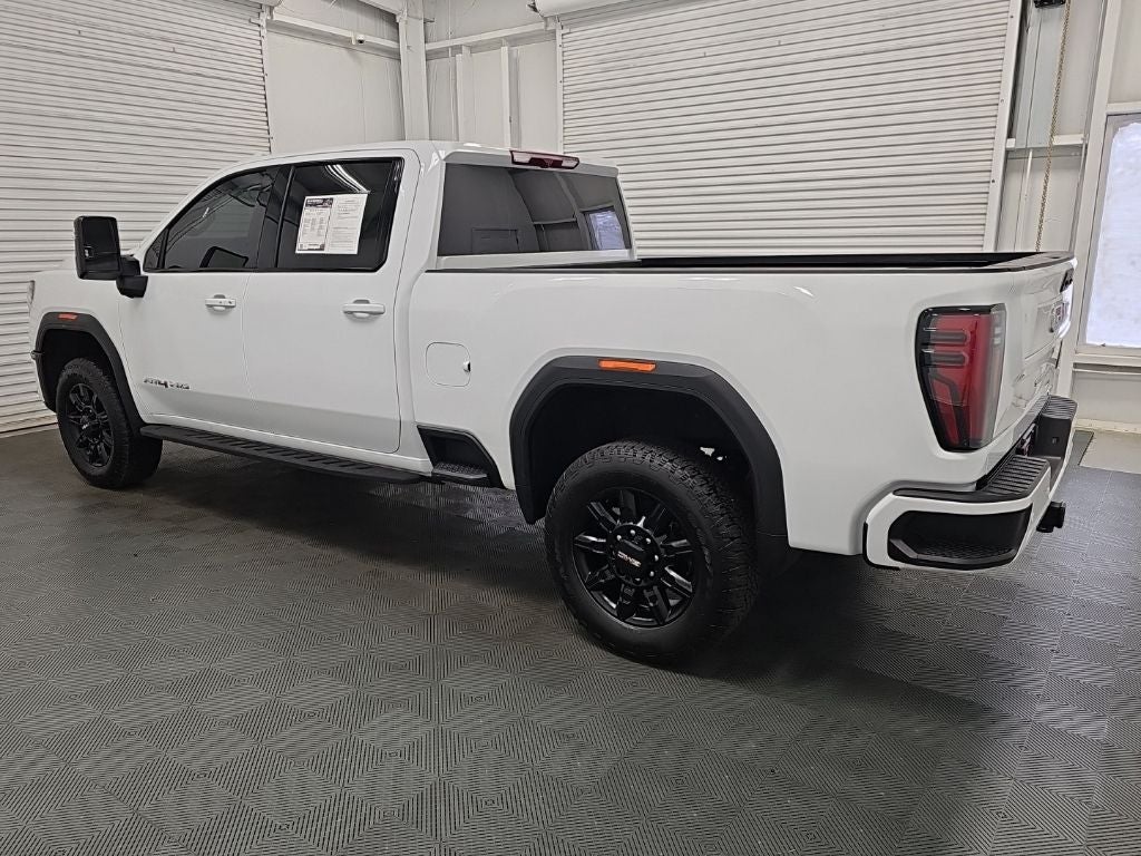 2025 GMC Sierra 2500HD AT4