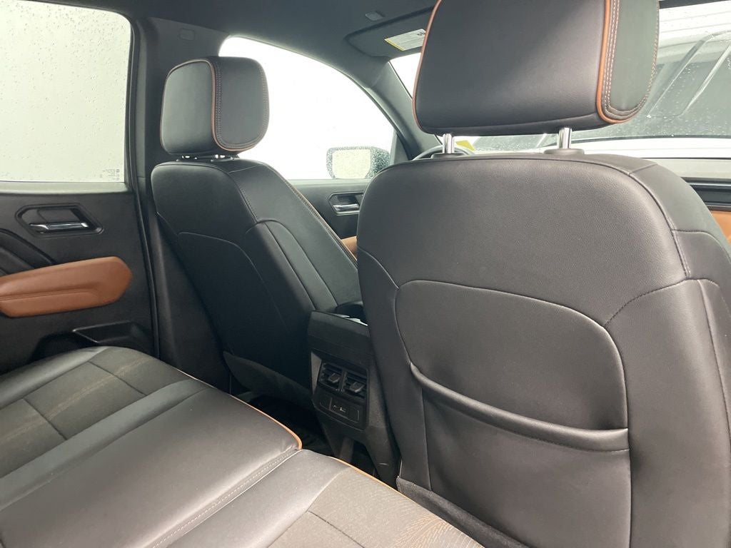2023 GMC Canyon AT4