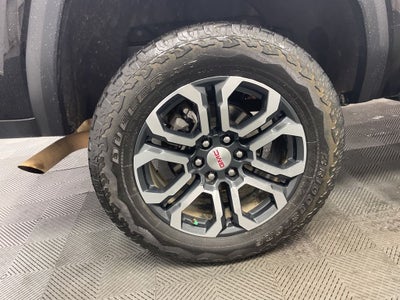 2023 GMC Canyon AT4