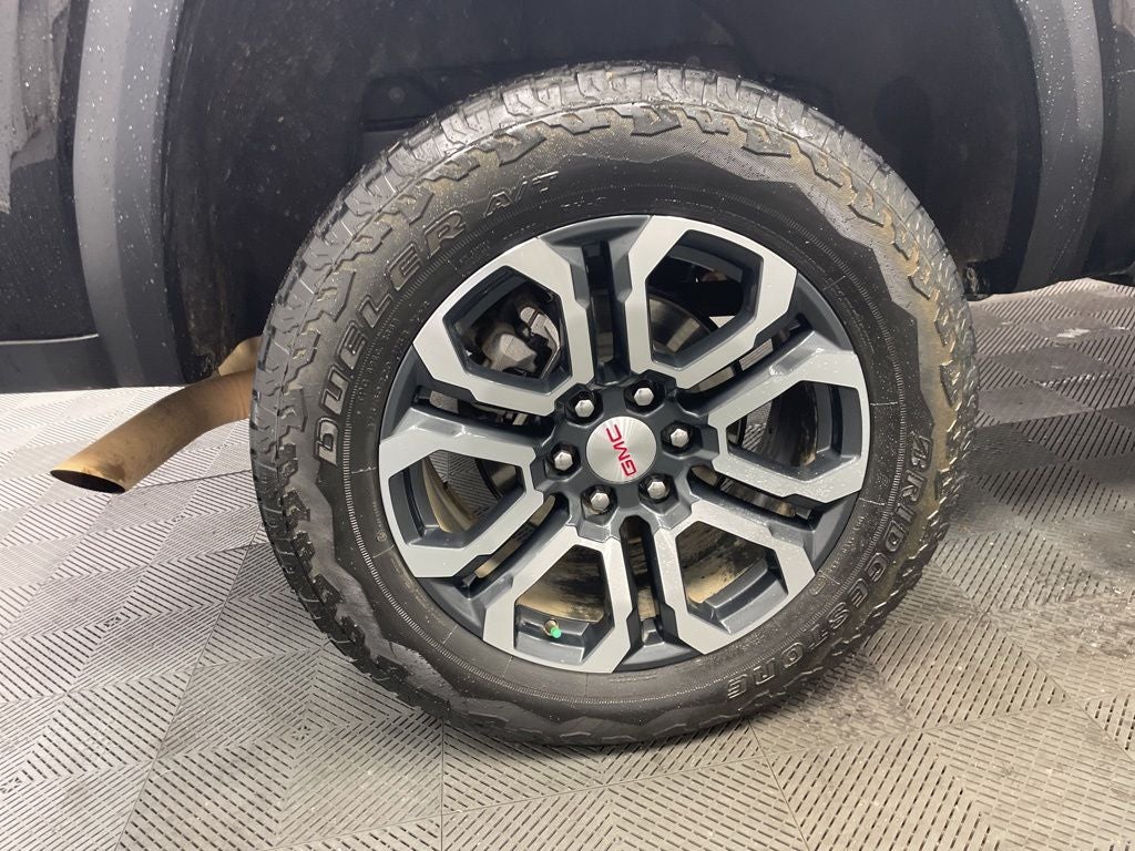2023 GMC Canyon AT4