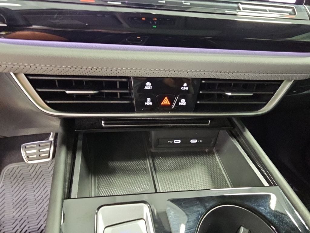 2024 Volkswagen Atlas 2.0T Peak Edition SEL