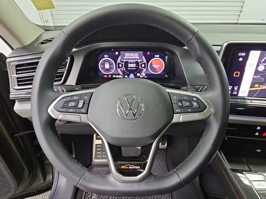 2024 Volkswagen Atlas 2.0T Peak Edition SEL