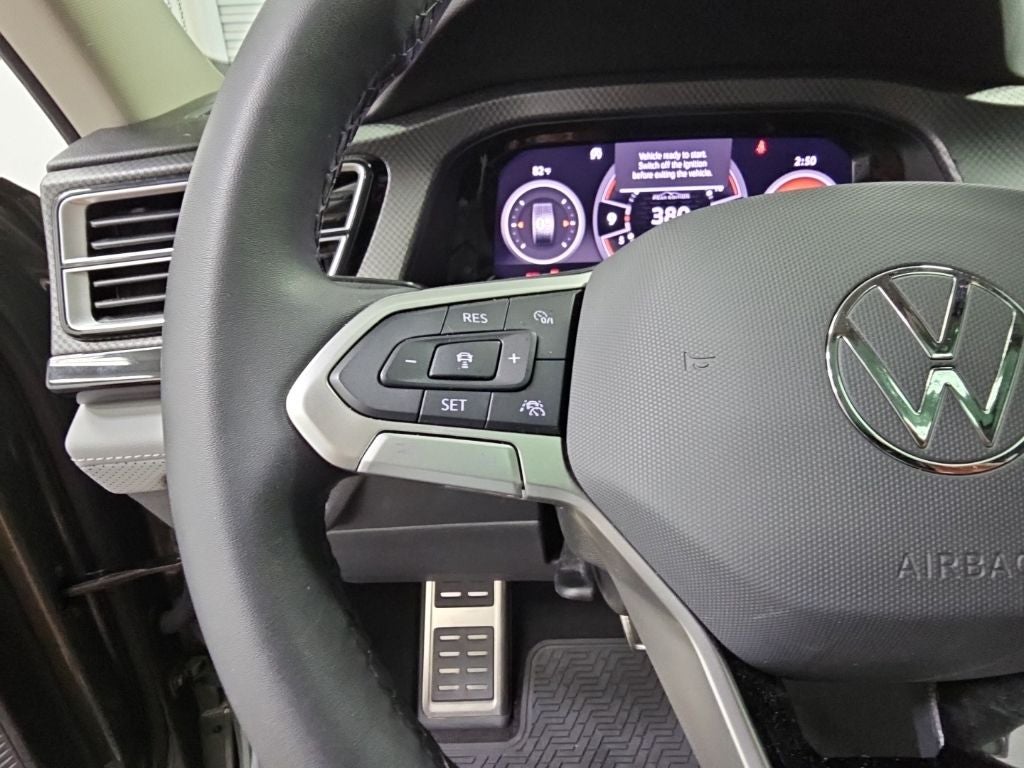 2024 Volkswagen Atlas 2.0T Peak Edition SEL