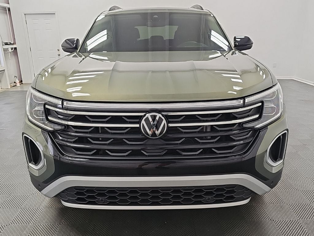 2024 Volkswagen Atlas 2.0T Peak Edition SEL